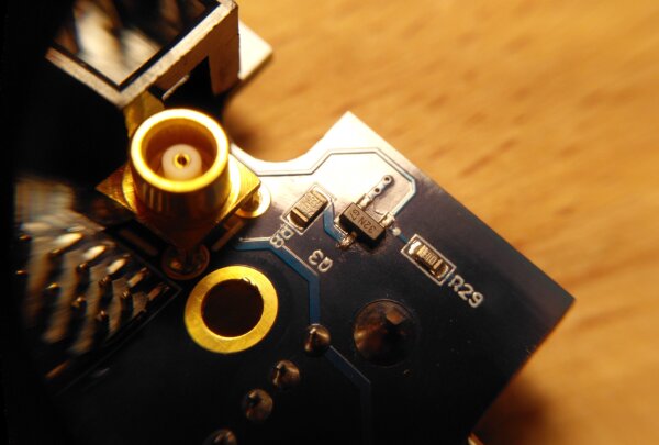 USB capacitor bleedout shunt and <code>Q3</code>